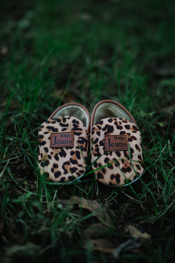 Chaussons bébé : le choix idéal pour leurs premiers pas